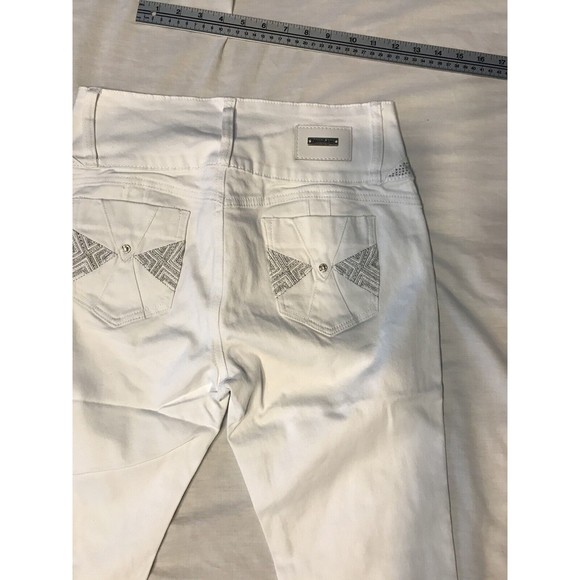Diva Star Push Up Medium Rise Jeans White Capri Embellished - Picture 15 of 15
